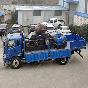 2PGC400X400小型玻璃瓶破碎機發(fā)往山西陽泉