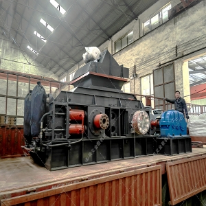 2PGC600x750直聯雙齒輥破碎機發往廣東