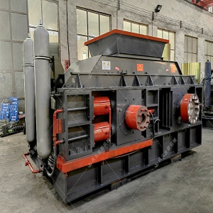 2PG610x400型組合對輥制砂機(jī)發(fā)貨