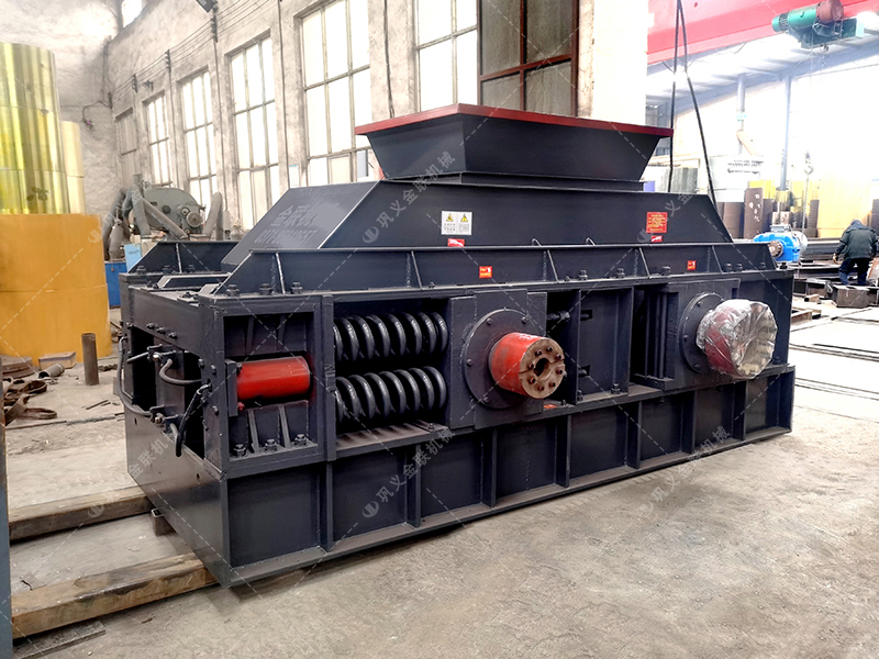 處理礦山廢石料用1510型對輥制砂機產能如何？
