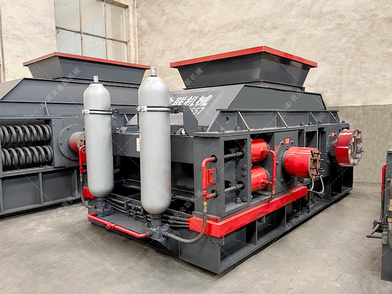 液壓對輥制砂機(jī),如何以強(qiáng)大的破碎力應(yīng)對各種硬度的物料? 液壓對輥制砂機(jī),如何以強(qiáng)大的破碎力應(yīng)對各種硬度的物料?