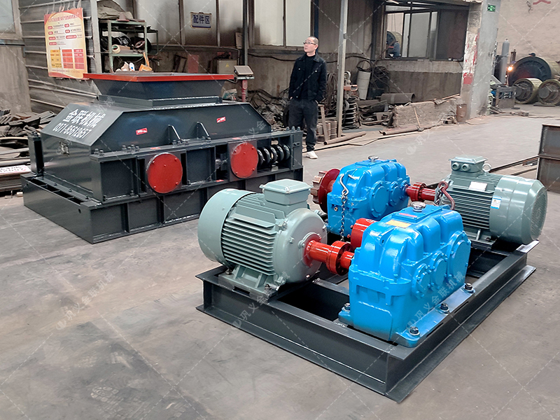 狼牙破碎機(jī)價(jià)格差異分析:從3萬到30萬該如何選擇? 狼牙破碎機(jī)價(jià)格差異分析:從3萬到30萬該如何選擇?